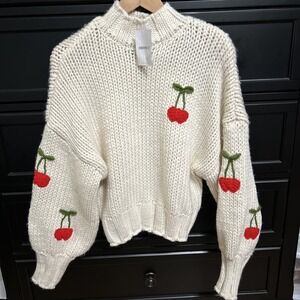 NWT Forever 21‎ cherry ivory chunky knit mock neck ribbed sweater cherries M